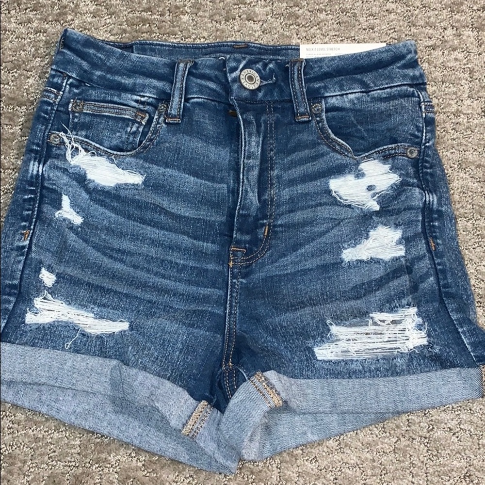 Size 4 AE shorts NWT